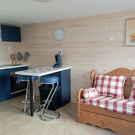 Вилла Le Petit Yves Granges-sur-Vologne Экстерьер фото